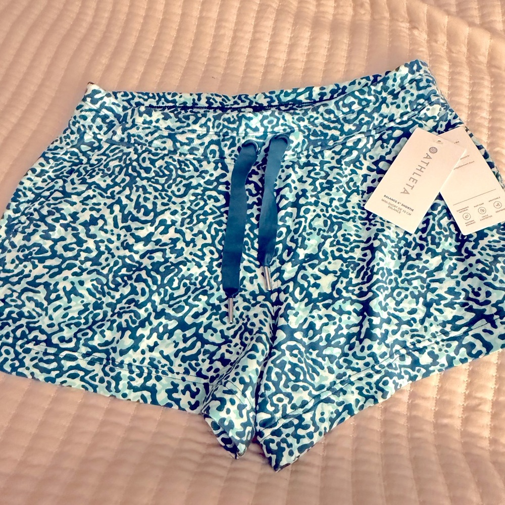 NWT ATHLETA Balance 4” Pull On SHORTIE Active Lounge SHORTS Nirvana Leopard $59 - Picture 5 of 12
